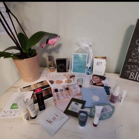 Sephora Other - Sephora 21pc Makeup Beauty Samples & Travel Sizes